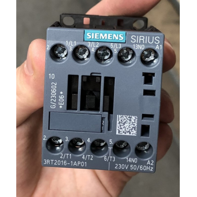 CONTACTEUR 220 V SIEMENS SIEMENS GAMME SIRIUS-1