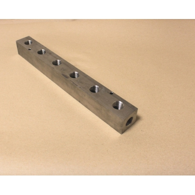 RAMPE INOX 6 SORTIES 2 ENTREES SORTIES ET ENTREES EN F1/2-1